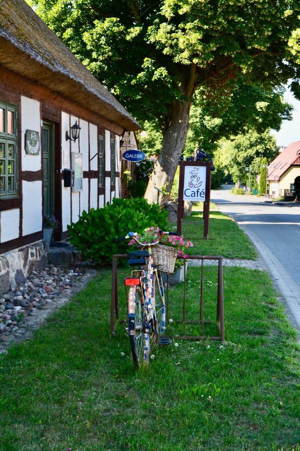 Alte Ausspanne Walkendorf エクステリア 写真